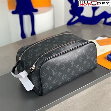 louis vuitton wc papier|Dopp Kit Toilet Pouch Monogram Canvas .